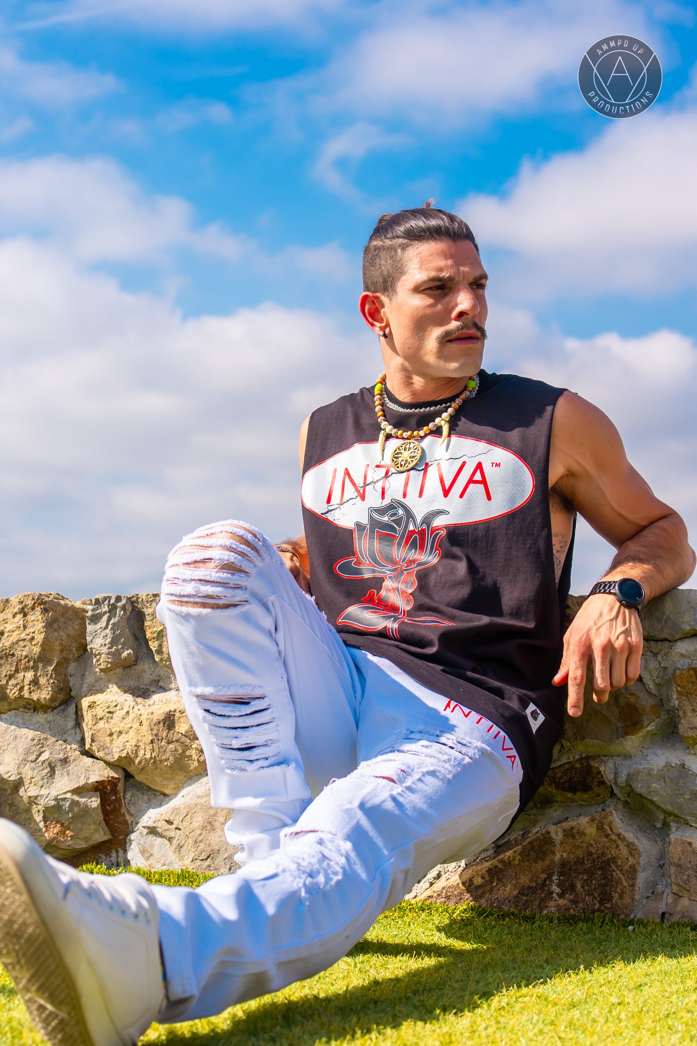 INTIIVA MENS INTIIVA BLEEDING ROSE SLEEVELESS T SHIRT (BLACK)